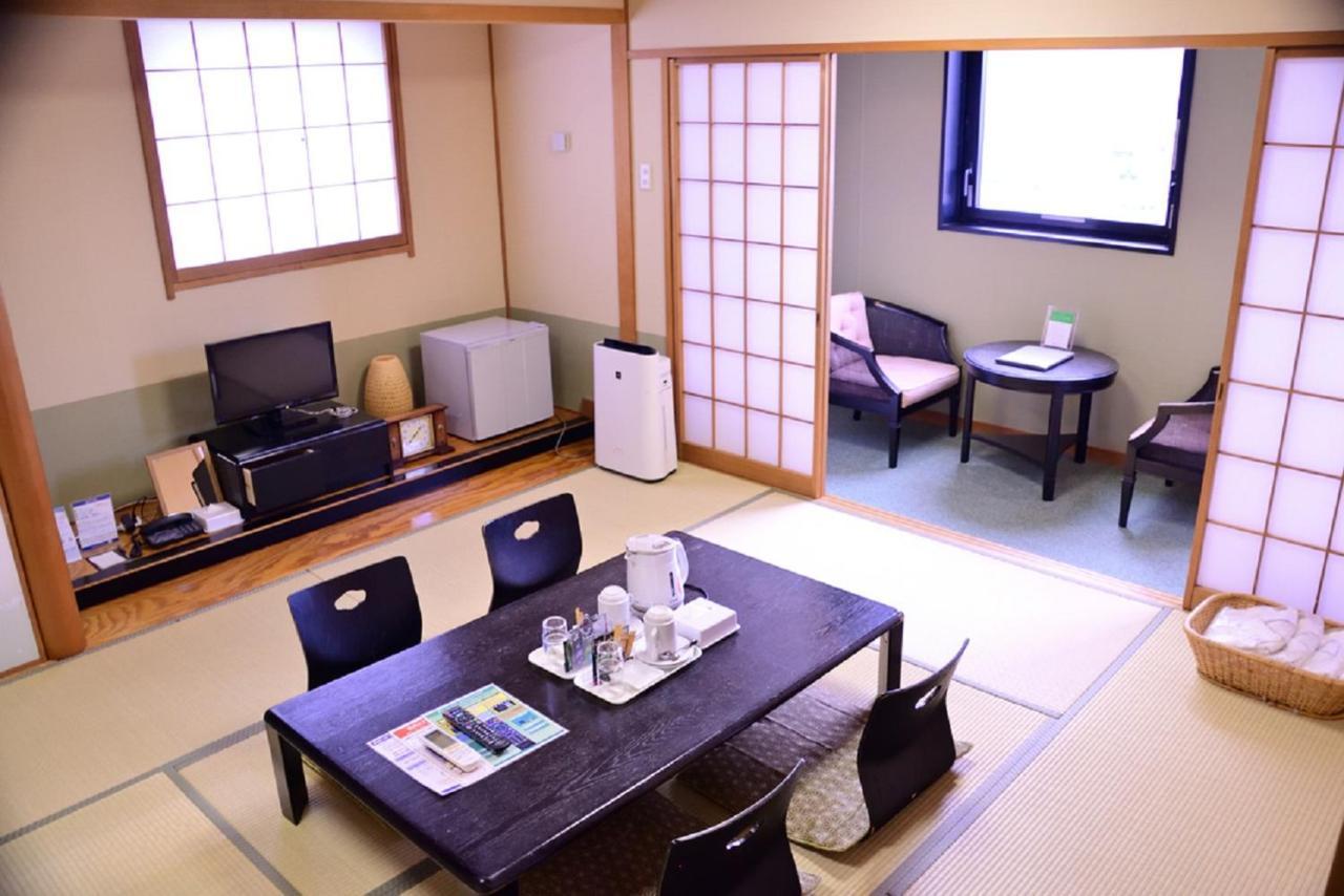 Takasaki Urban Hotel Екстериор снимка